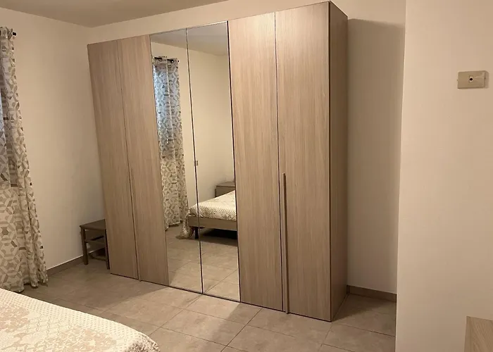 House La Rosa 公寓 *