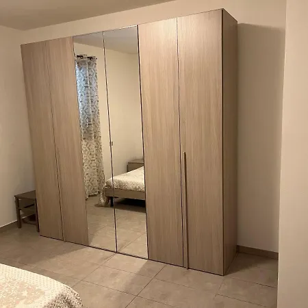 House La Rosa Apartman *
