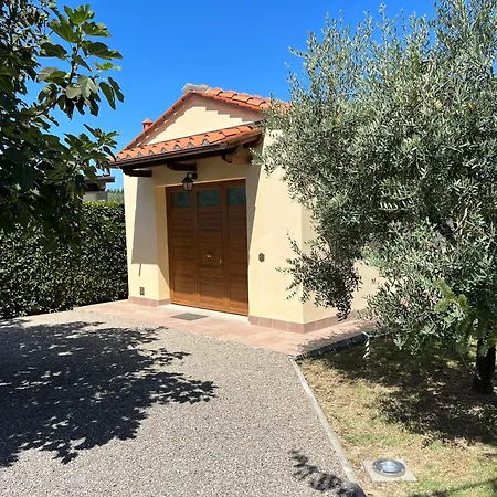 House La Rosa Apartman *